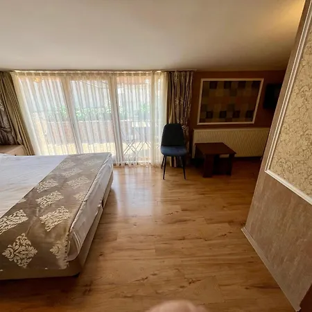 Hotel Meydan 2*