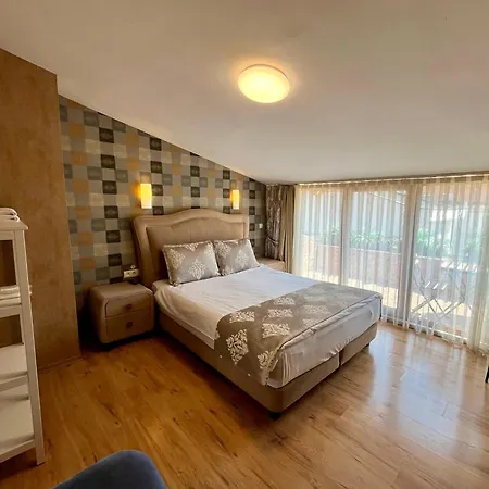 Meydan Hotel 2*
