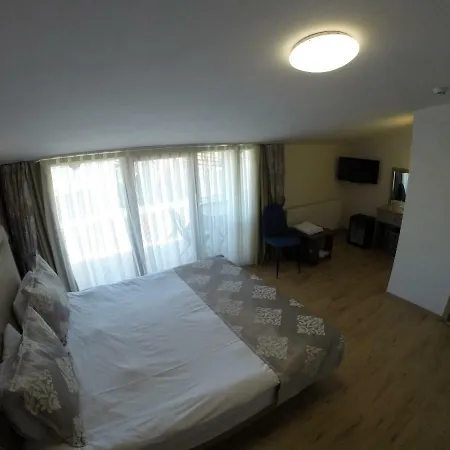 Отель Meydan 2*