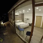 迈丹套房公寓式酒店